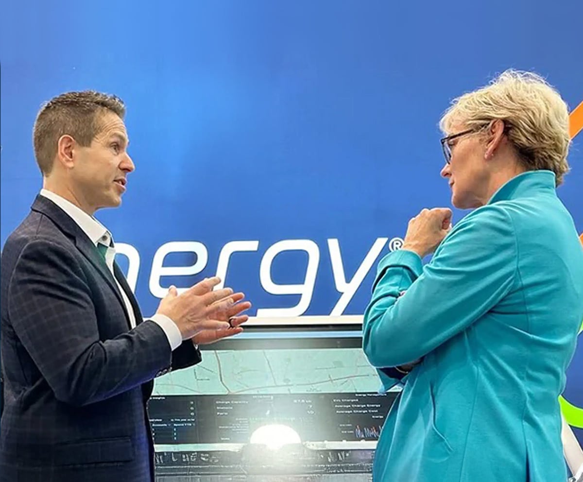 CEO of Future Energy, Sam Dinello spaeking with former Governor of Michigan, Jennifer Granholm